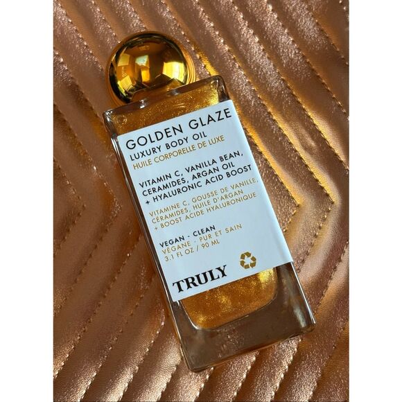TRULY - NWT Golden Glaze Luxury Body Oil. Scented w/Clove, Orange, & Vanilla - Picture 1 of 16